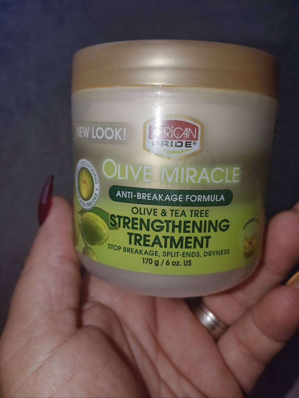 African Pride Olive Miracle Anti-Breakage Formula Strengthening Treatment (6 oz)